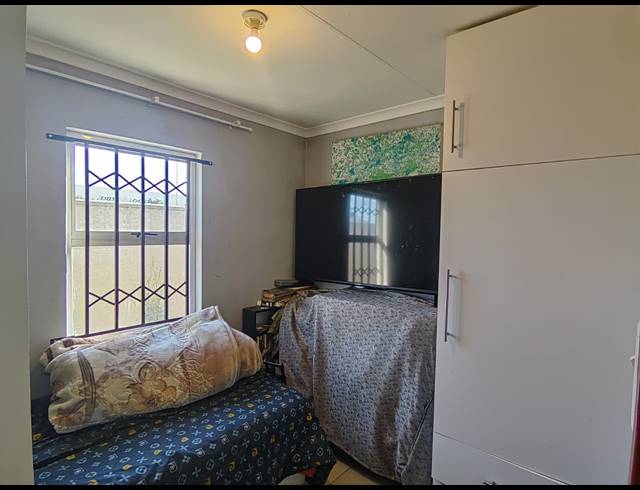 2 BEDROOM SEMI DETACHED FOR SALE IN HIGHBURY PARK
